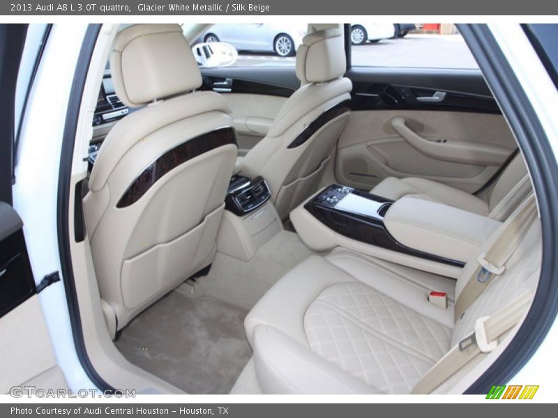 Rear Seat of 2013 A8 L 3.0T quattro
