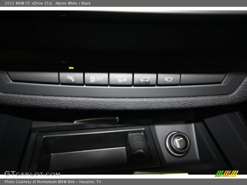 Alpine White / Black 2013 BMW X5 xDrive 35d