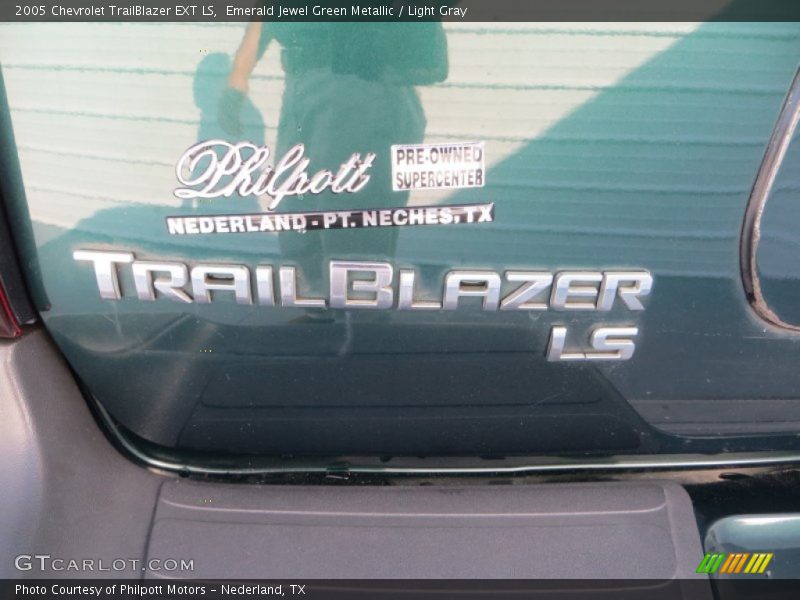 Emerald Jewel Green Metallic / Light Gray 2005 Chevrolet TrailBlazer EXT LS