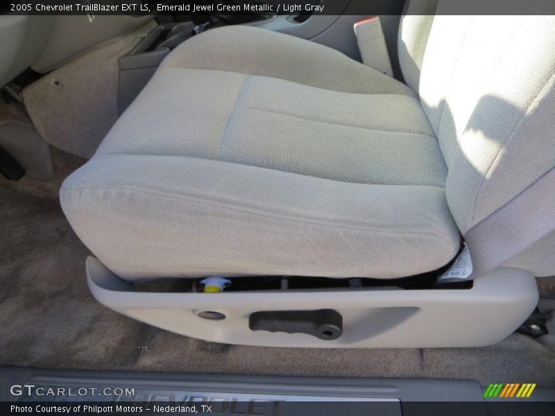 Emerald Jewel Green Metallic / Light Gray 2005 Chevrolet TrailBlazer EXT LS
