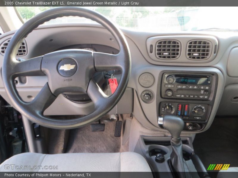 Emerald Jewel Green Metallic / Light Gray 2005 Chevrolet TrailBlazer EXT LS