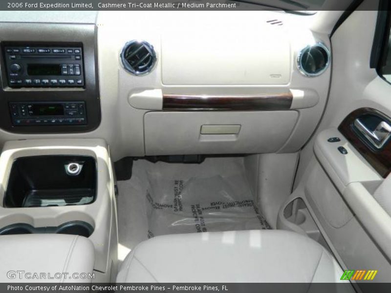 Cashmere Tri-Coat Metallic / Medium Parchment 2006 Ford Expedition Limited