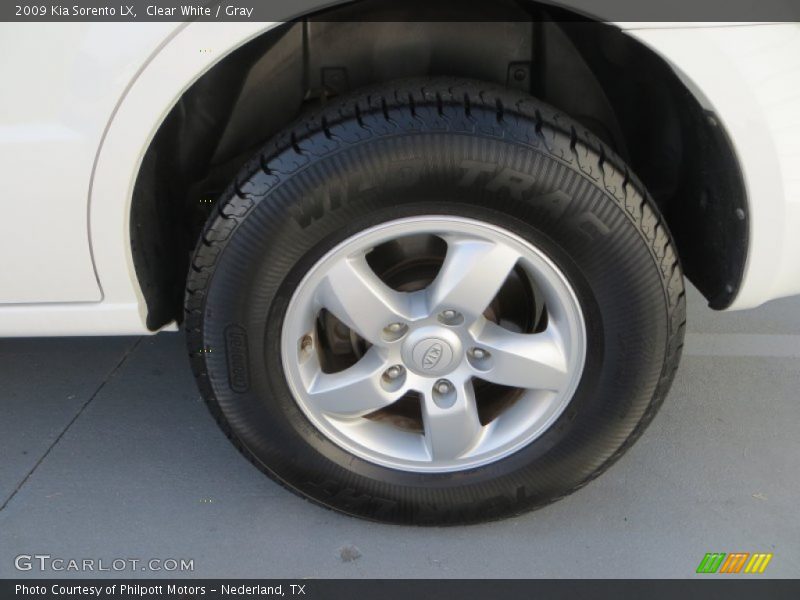Clear White / Gray 2009 Kia Sorento LX