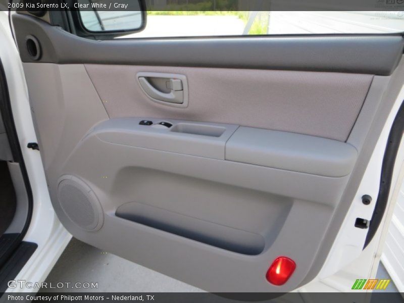 Clear White / Gray 2009 Kia Sorento LX