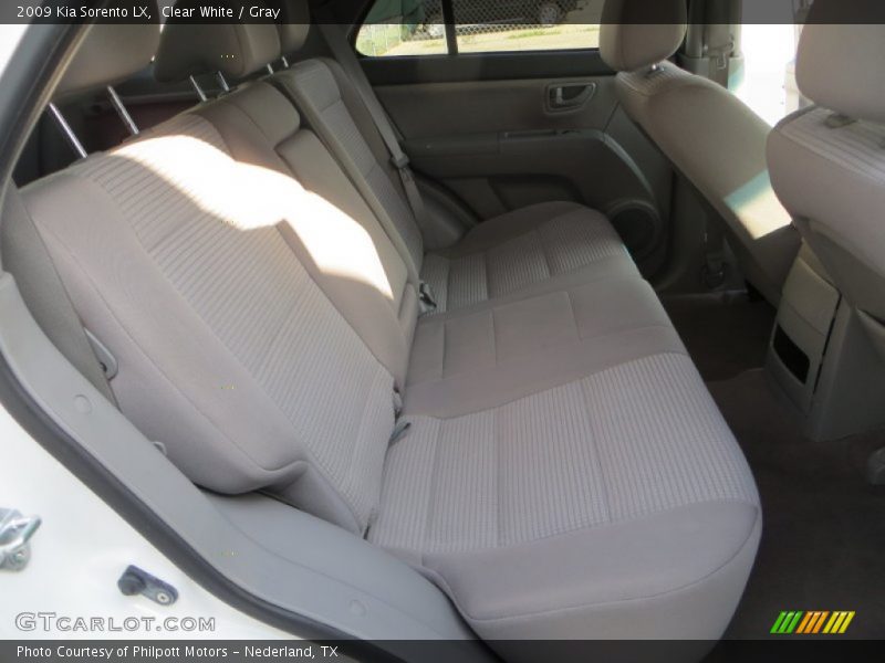 Clear White / Gray 2009 Kia Sorento LX