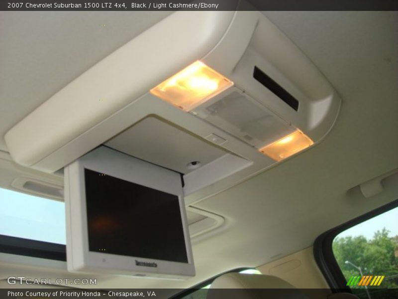 Black / Light Cashmere/Ebony 2007 Chevrolet Suburban 1500 LTZ 4x4