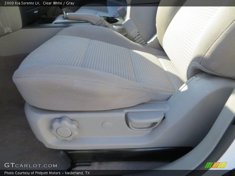 Clear White / Gray 2009 Kia Sorento LX