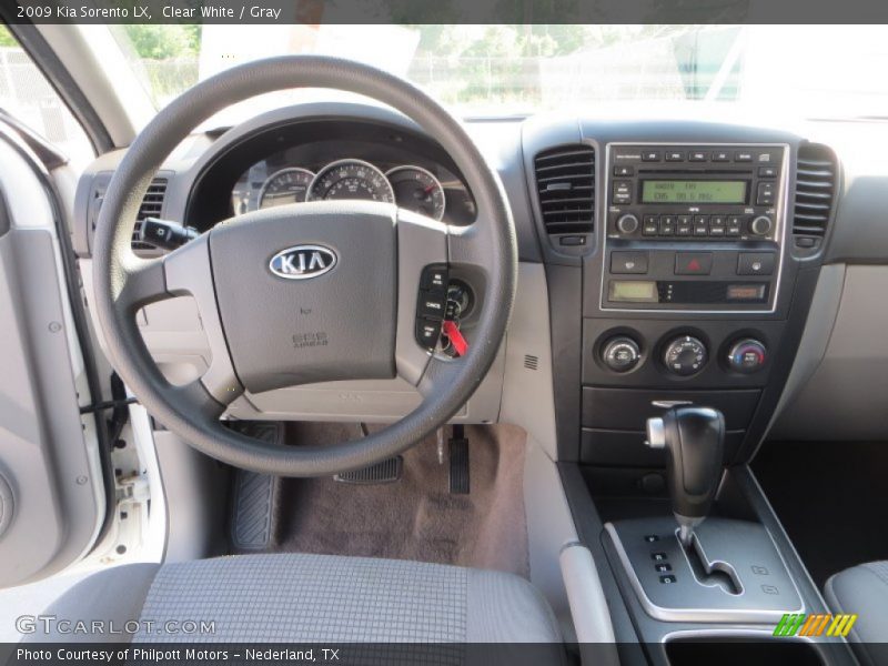Clear White / Gray 2009 Kia Sorento LX