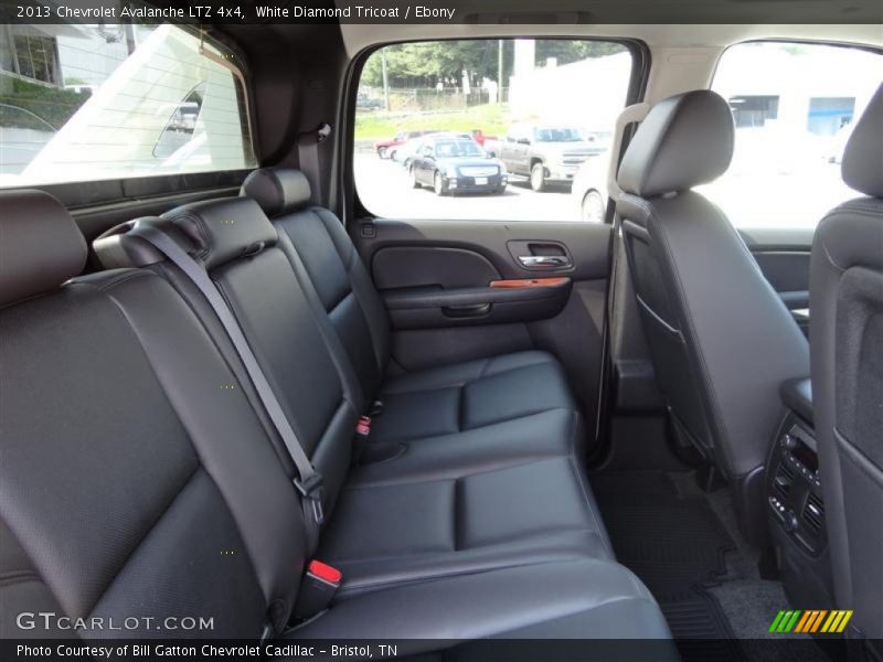 White Diamond Tricoat / Ebony 2013 Chevrolet Avalanche LTZ 4x4