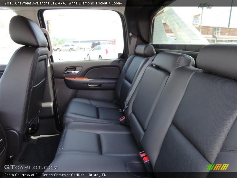 White Diamond Tricoat / Ebony 2013 Chevrolet Avalanche LTZ 4x4