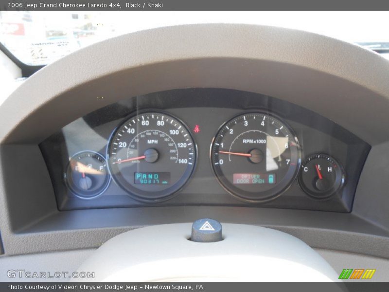 Black / Khaki 2006 Jeep Grand Cherokee Laredo 4x4