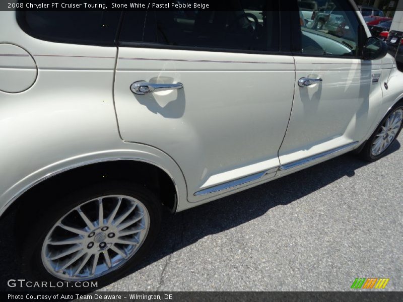 Stone White / Pastel Pebble Beige 2008 Chrysler PT Cruiser Touring
