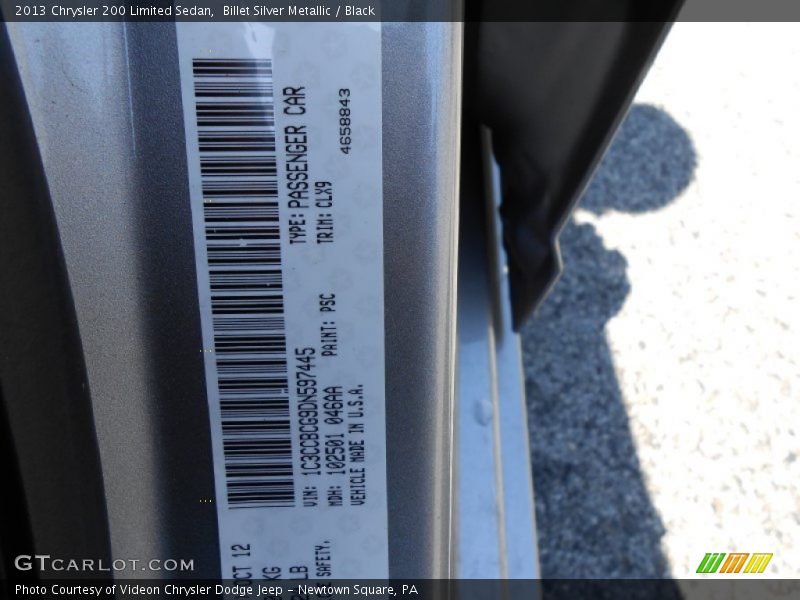 Billet Silver Metallic / Black 2013 Chrysler 200 Limited Sedan