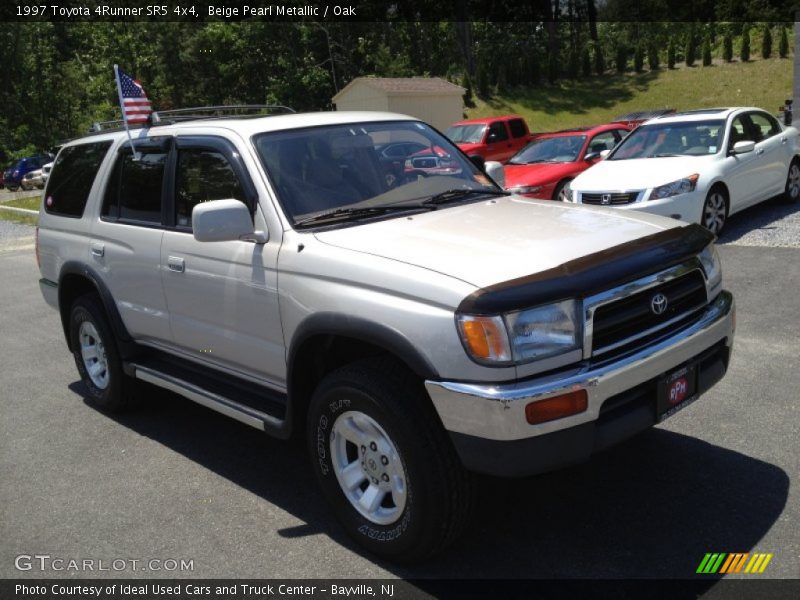 Beige Pearl Metallic / Oak 1997 Toyota 4Runner SR5 4x4
