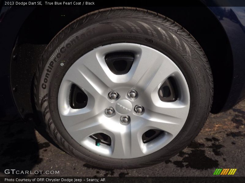 True Blue Pearl Coat / Black 2013 Dodge Dart SE