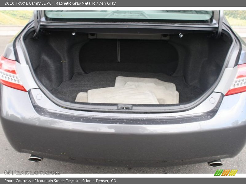 Magnetic Gray Metallic / Ash Gray 2010 Toyota Camry LE V6