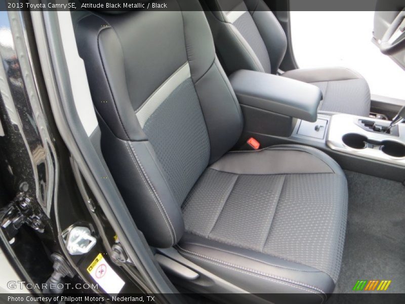 Attitude Black Metallic / Black 2013 Toyota Camry SE
