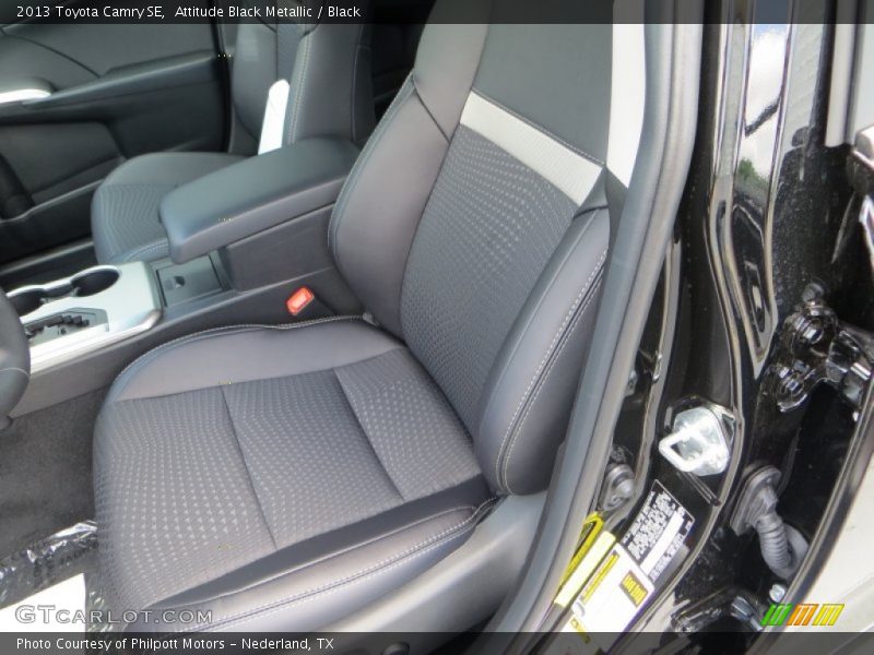 Attitude Black Metallic / Black 2013 Toyota Camry SE