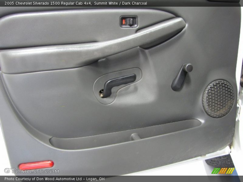 Summit White / Dark Charcoal 2005 Chevrolet Silverado 1500 Regular Cab 4x4