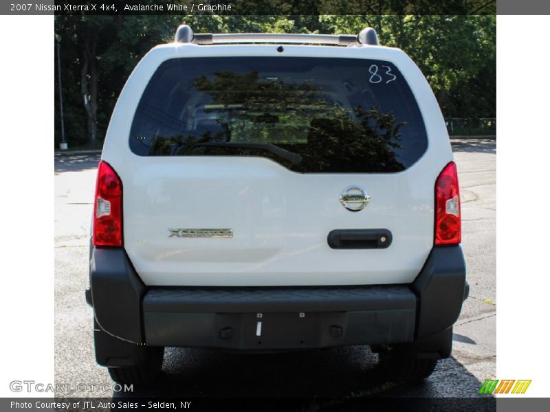Avalanche White / Graphite 2007 Nissan Xterra X 4x4