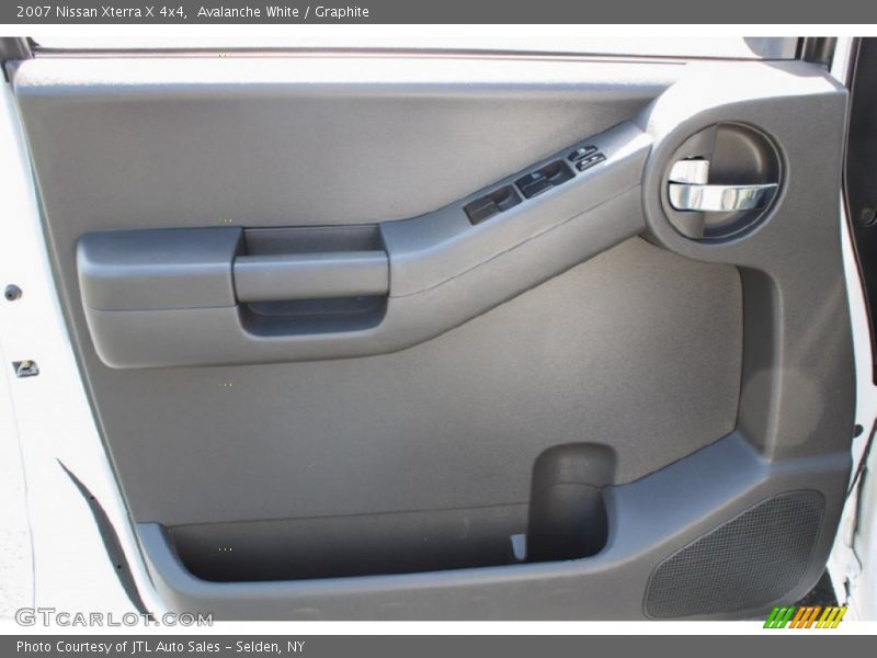 Avalanche White / Graphite 2007 Nissan Xterra X 4x4