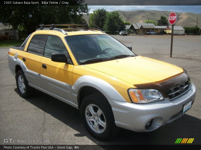 Front 3/4 View of 2003 Baja Sport