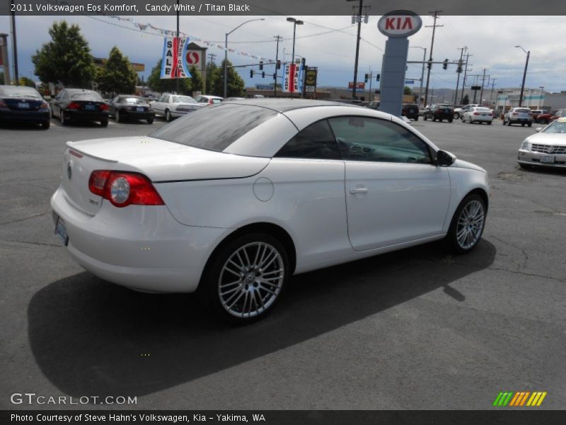 Candy White / Titan Black 2011 Volkswagen Eos Komfort