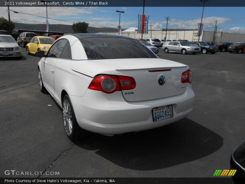 Candy White / Titan Black 2011 Volkswagen Eos Komfort