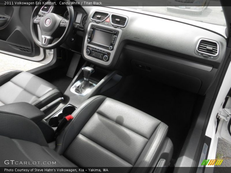 Candy White / Titan Black 2011 Volkswagen Eos Komfort