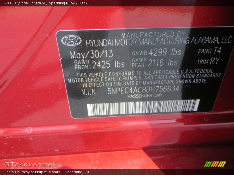Sparkling Ruby / Black 2013 Hyundai Sonata SE