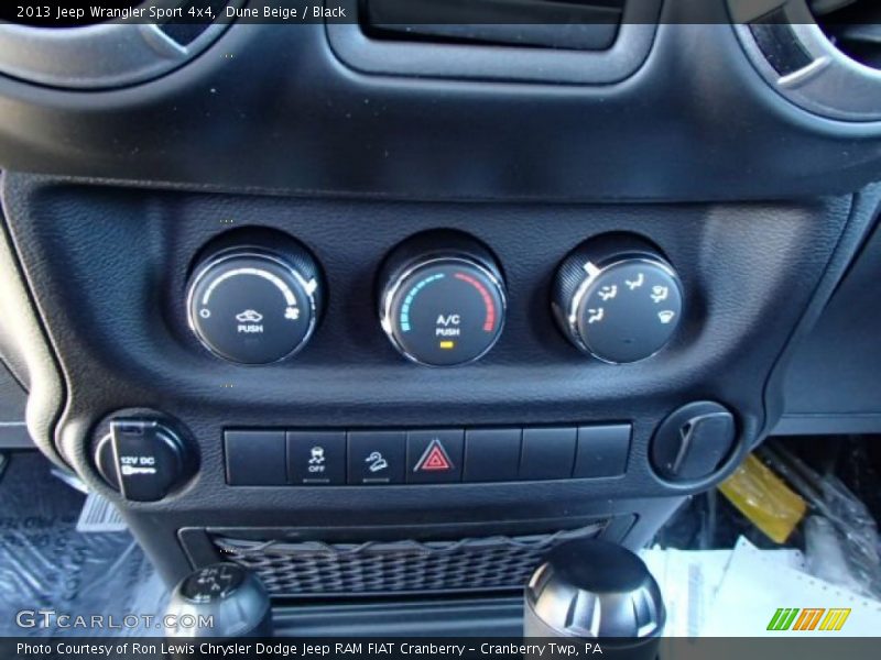 Dune Beige / Black 2013 Jeep Wrangler Sport 4x4