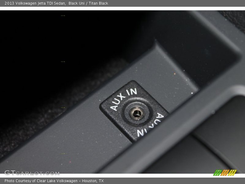Black Uni / Titan Black 2013 Volkswagen Jetta TDI Sedan