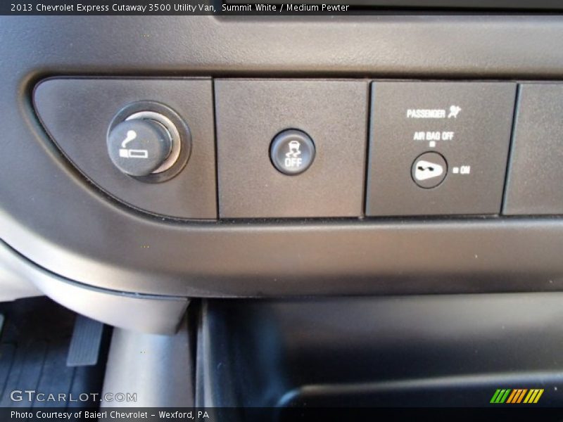 Controls of 2013 Express Cutaway 3500 Utility Van
