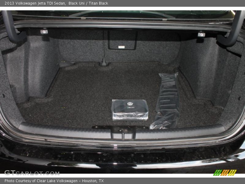 Black Uni / Titan Black 2013 Volkswagen Jetta TDI Sedan