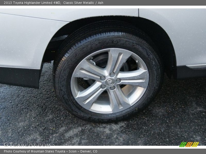 Classic Silver Metallic / Ash 2013 Toyota Highlander Limited 4WD