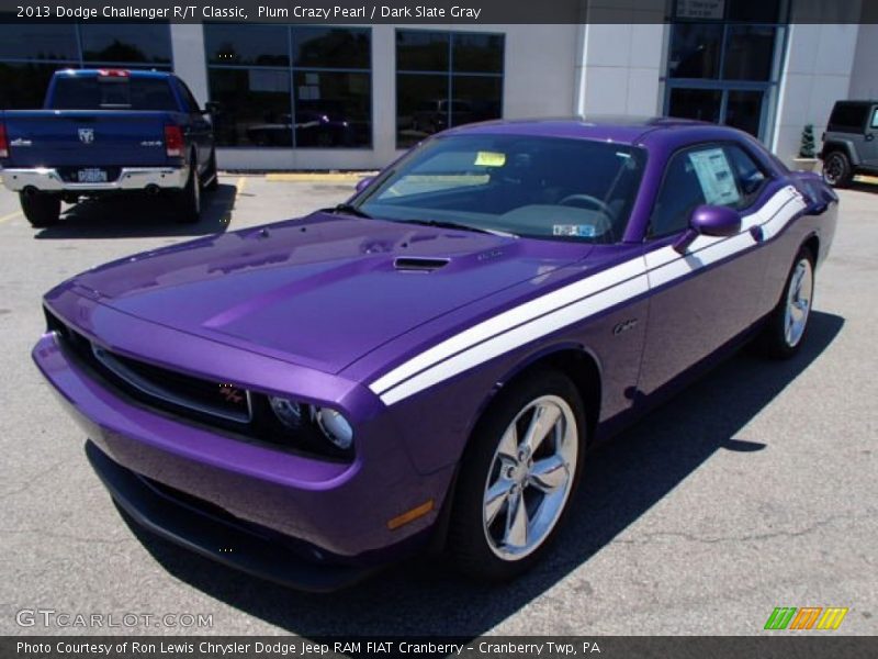 Front 3/4 View of 2013 Challenger R/T Classic