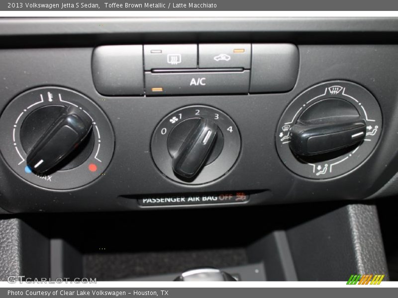 Toffee Brown Metallic / Latte Macchiato 2013 Volkswagen Jetta S Sedan