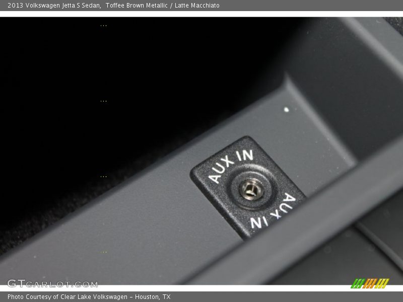 Toffee Brown Metallic / Latte Macchiato 2013 Volkswagen Jetta S Sedan