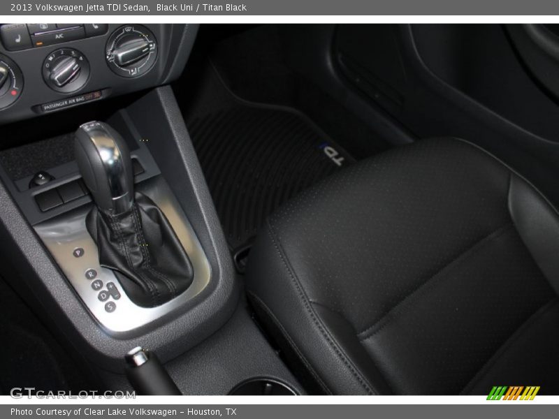Black Uni / Titan Black 2013 Volkswagen Jetta TDI Sedan