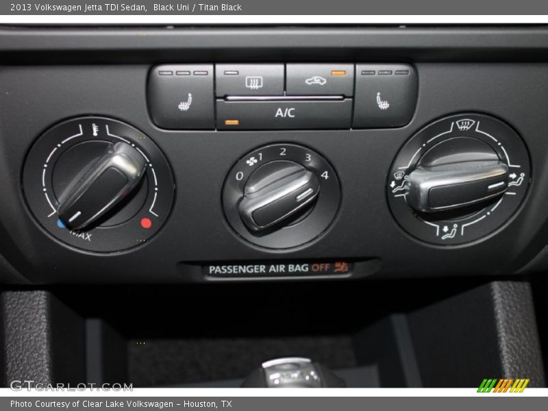 Black Uni / Titan Black 2013 Volkswagen Jetta TDI Sedan