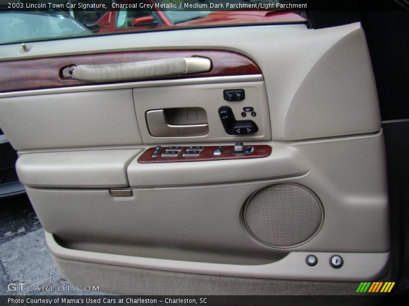 Charcoal Grey Metallic / Medium Dark Parchment/Light Parchment 2003 Lincoln Town Car Signature