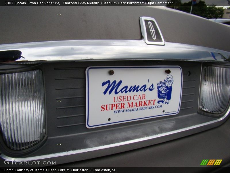 Charcoal Grey Metallic / Medium Dark Parchment/Light Parchment 2003 Lincoln Town Car Signature