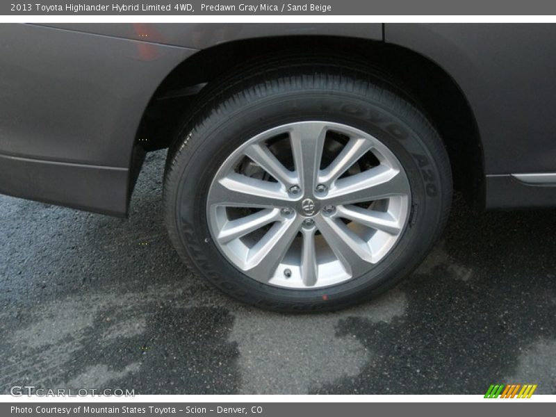 Predawn Gray Mica / Sand Beige 2013 Toyota Highlander Hybrid Limited 4WD