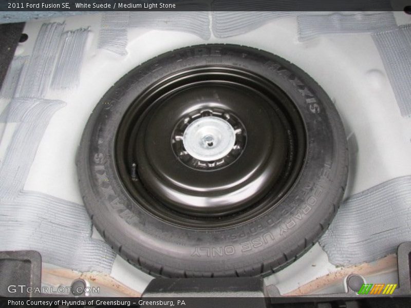White Suede / Medium Light Stone 2011 Ford Fusion SE