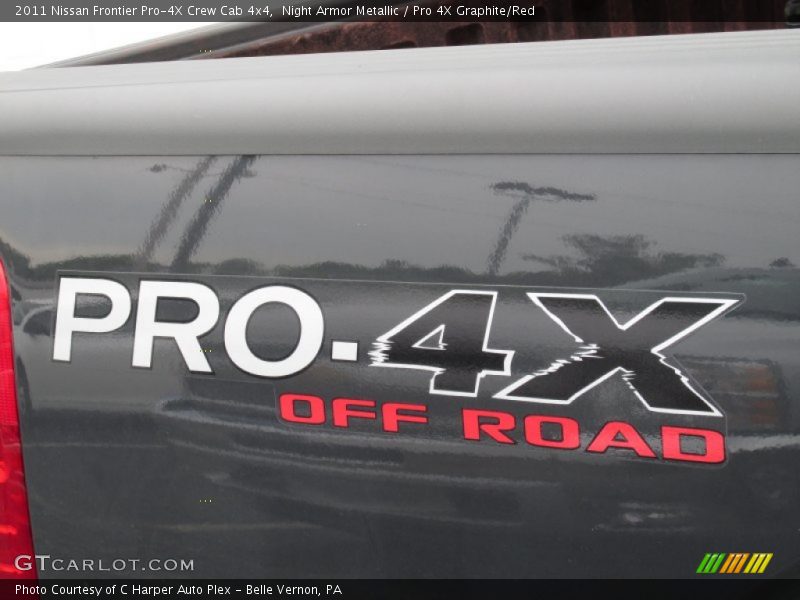 Night Armor Metallic / Pro 4X Graphite/Red 2011 Nissan Frontier Pro-4X Crew Cab 4x4