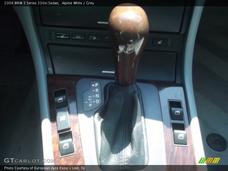  2004 3 Series 330xi Sedan 5 Speed Steptronic Automatic Shifter