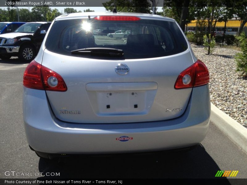 Silver Ice / Black 2009 Nissan Rogue S AWD