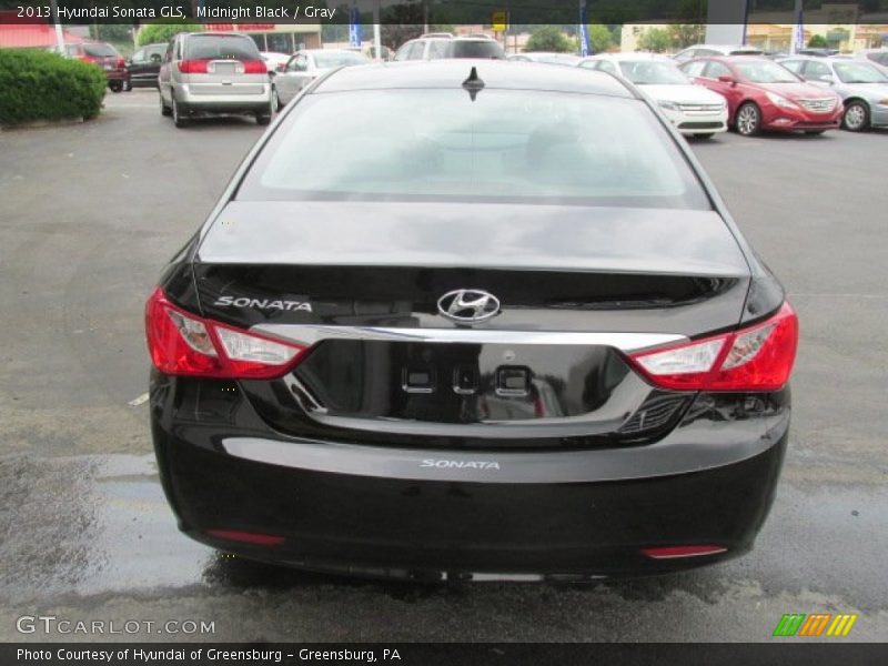 Midnight Black / Gray 2013 Hyundai Sonata GLS