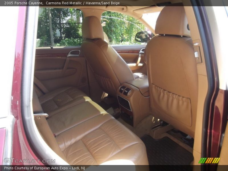 Carmona Red Metallic / Havanna/Sand Beige 2005 Porsche Cayenne