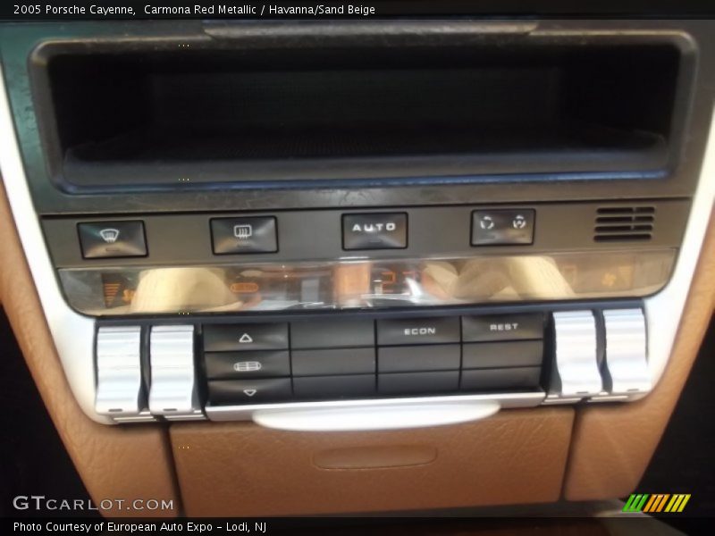 Carmona Red Metallic / Havanna/Sand Beige 2005 Porsche Cayenne